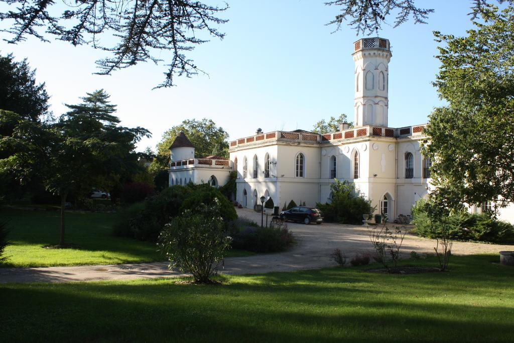 Chateau Castelrives Bessières Стая снимка