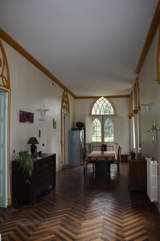 Chateau Castelrives Bessières Стая снимка